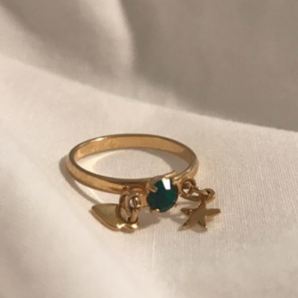 Tiny Emerald & Gold Ring